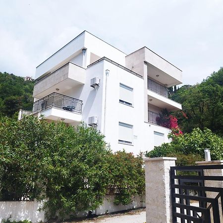 Apartments Villa Simonovic Petrovac Bagian luar foto