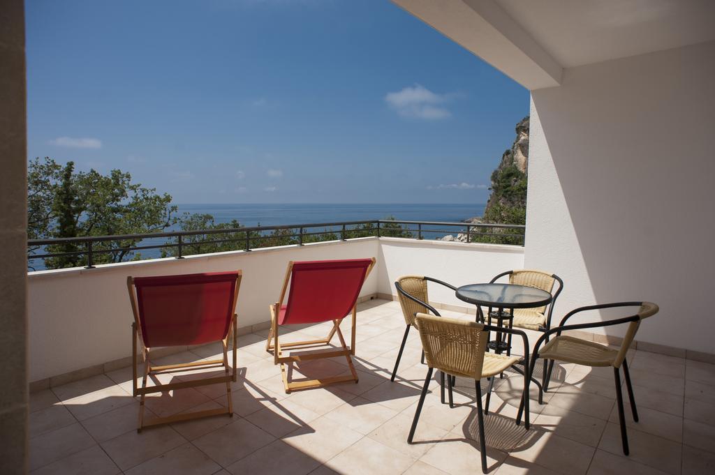Apartments Villa Simonovic Petrovac Bagian luar foto