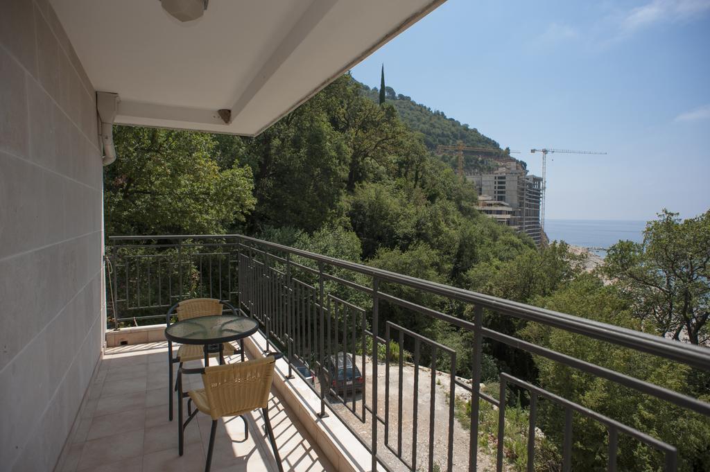 Apartments Villa Simonovic Petrovac Bagian luar foto
