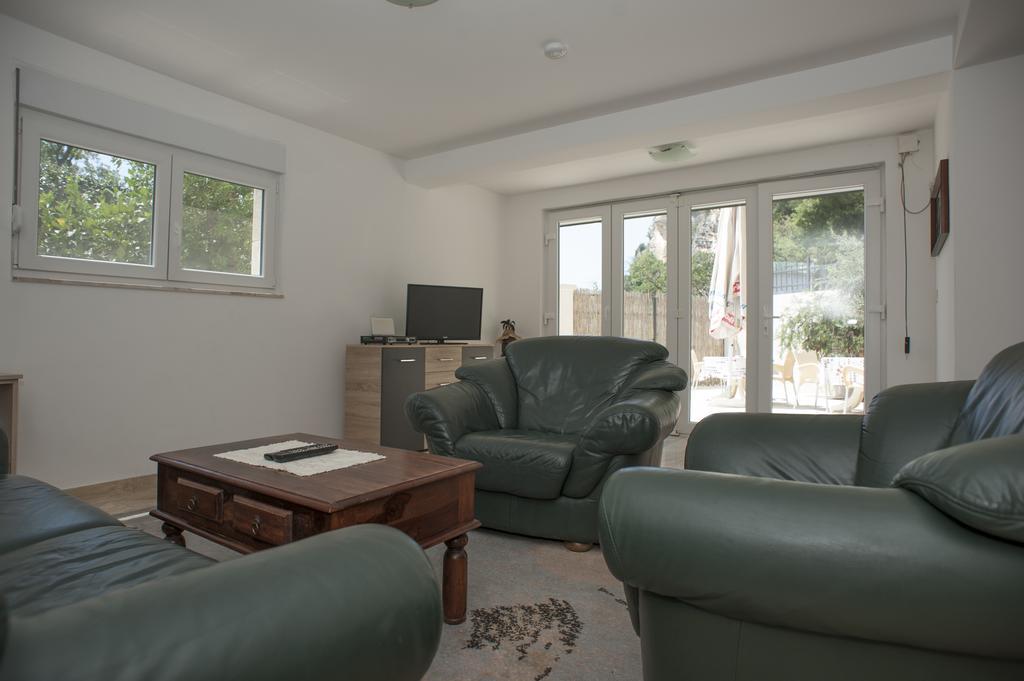 Apartments Villa Simonovic Petrovac Bagian luar foto