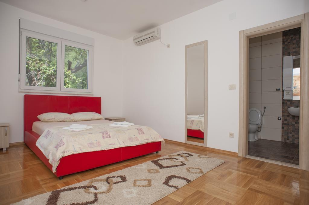 Apartments Villa Simonovic Petrovac Bagian luar foto