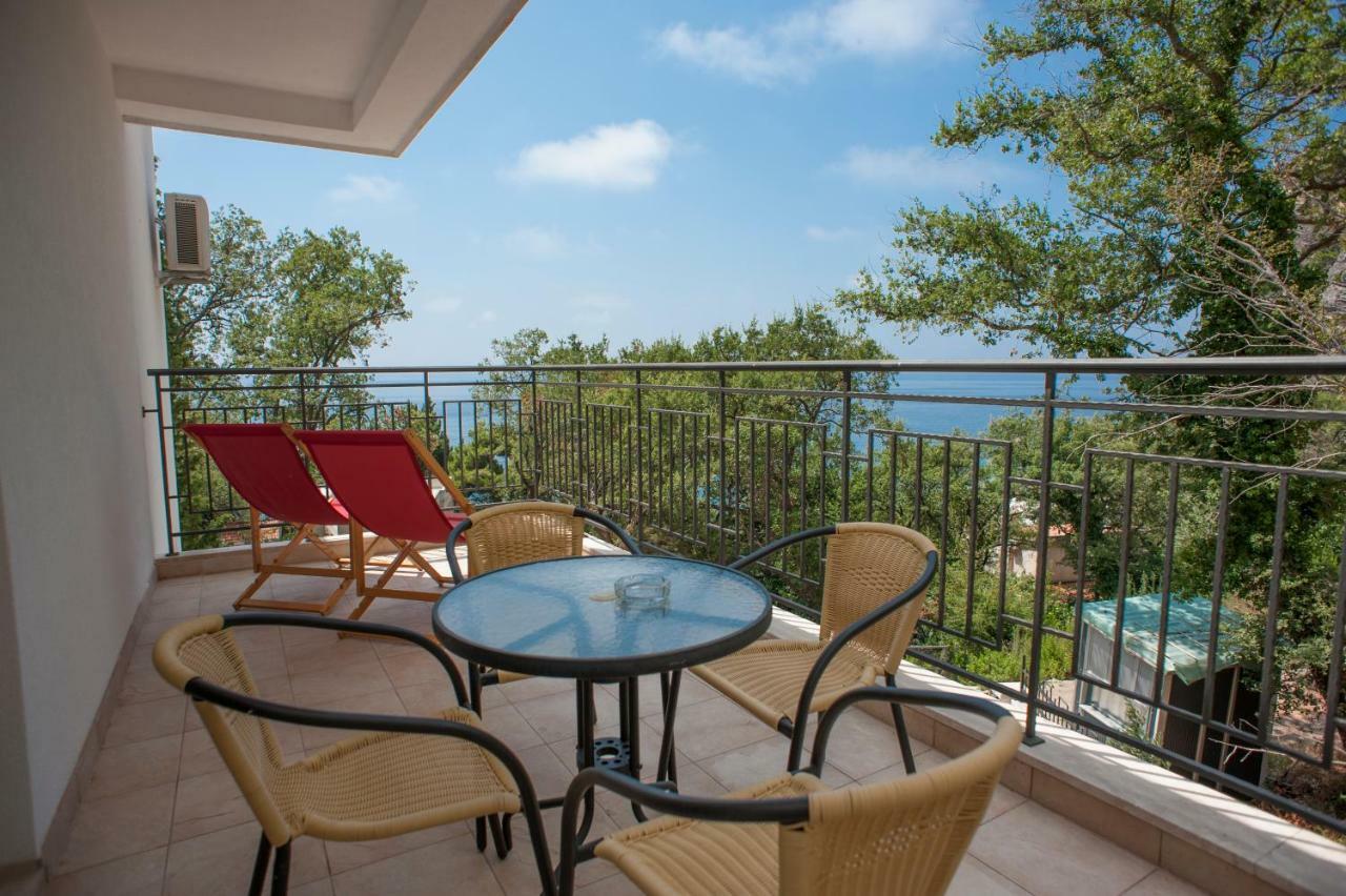 Apartments Villa Simonovic Petrovac Bagian luar foto