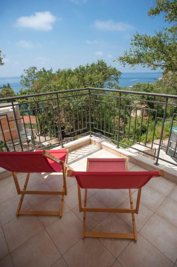 Apartments Villa Simonovic Petrovac Bagian luar foto